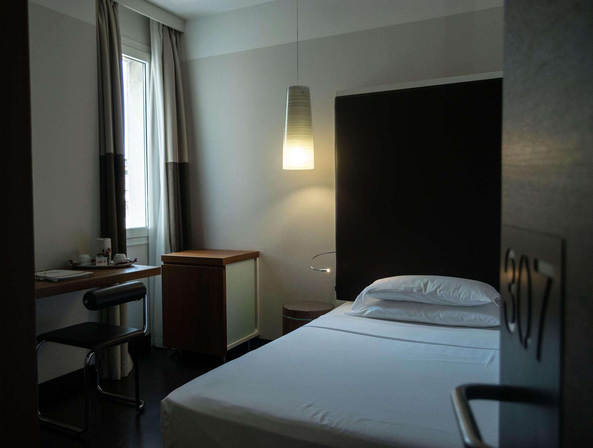 Best Western Plus Hotel De Capuleti Verona Exterior photo